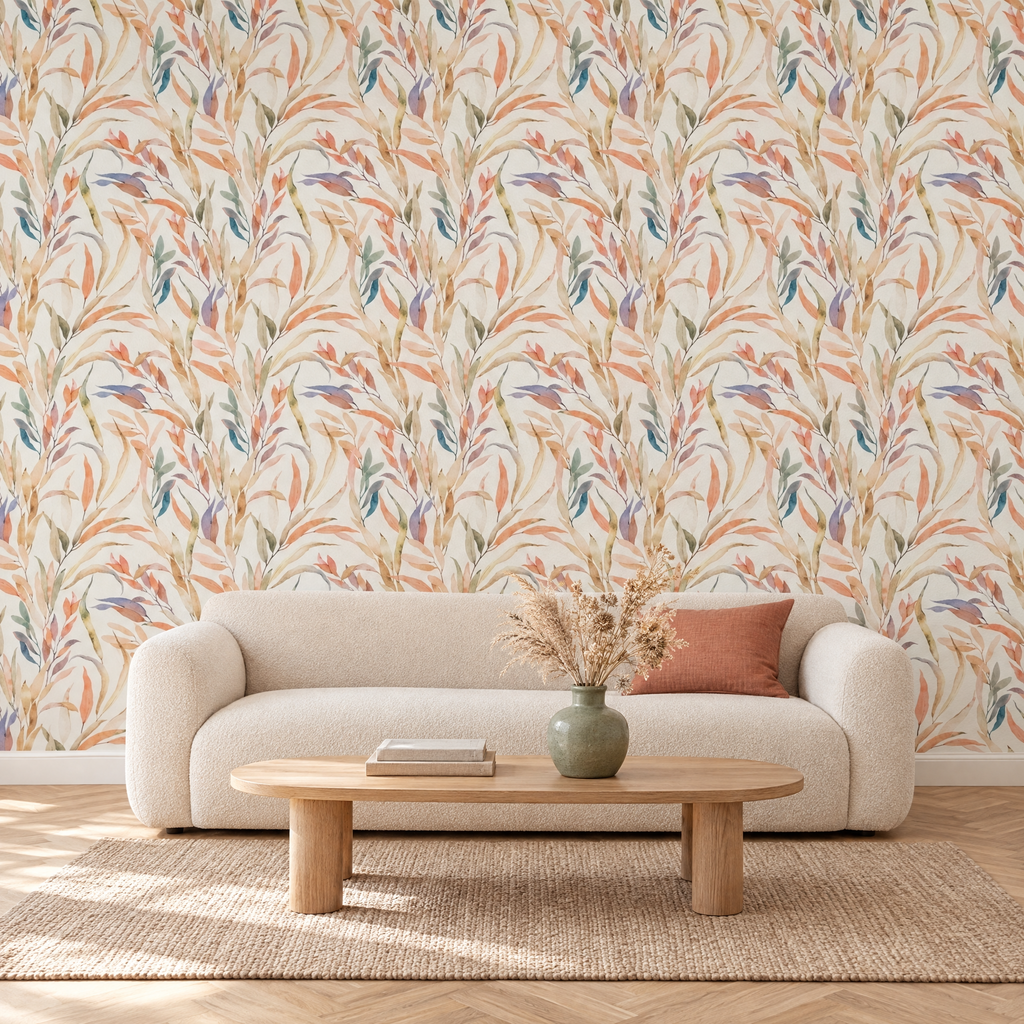 Papier peint feuillage aquarelle fond crème dans un salon moderne