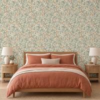 Papier peint floral vert sauge et pêche dans une chambre