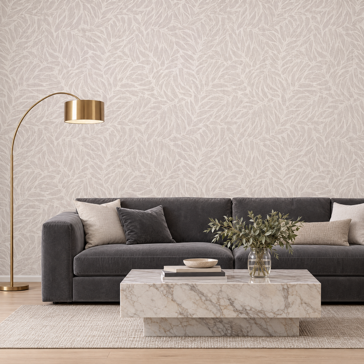 Salon avec papier peint feuillage tonal gris taupe clair
